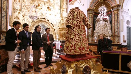 Nueva túnica del Señor de la Sentencia