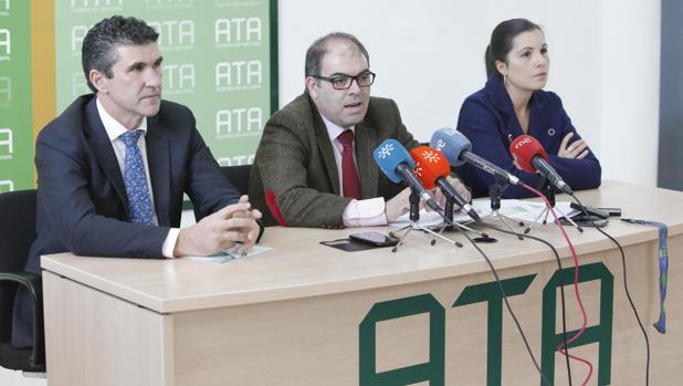 El presidente de ATA, el cordobés Lorenzo Amor, durante una rueda de prensa en la capital en diciembre