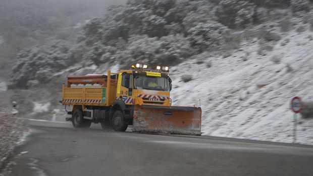 Se esperan nevadas hasta la tarde de este viernes en comarcas de Jaén, Almería y Granada