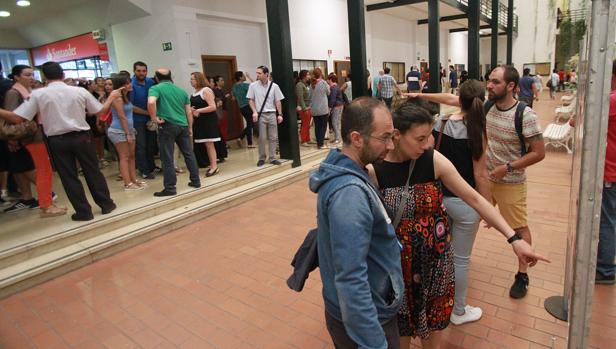 Opositores a profesor de Secundaria en la Facultad de Económicas de Sevilla