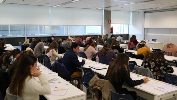 Un aula de la Universidad durante una de las pruebas