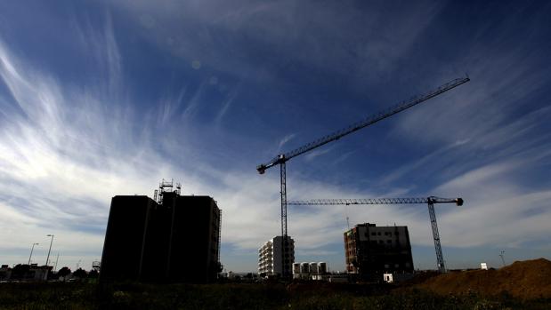 Bloques de viviendas en construcción en la zona de Poniente