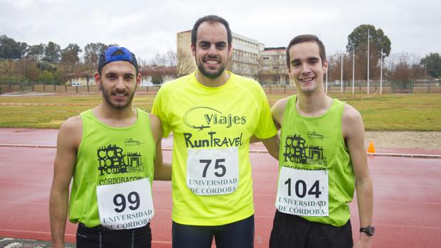 Miguel Ángel gómez-Casero, centro, ganador en campo a través