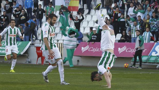 El Córdoba entre la calma y el abismo