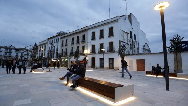 Comercio Córdoba presiona por la peatonalización integral de Capitulares con una encuesta