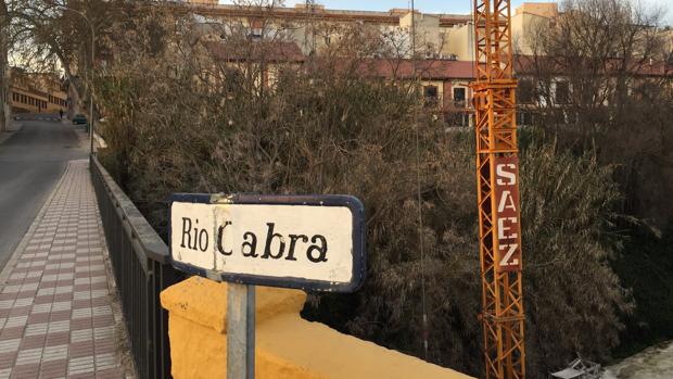 Imagen del río Cabra a su paso por la localidad egabrense