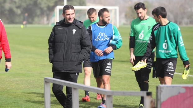 El entrenador del Córdoba CF, Luis Carrión, en la Ciudad Deportiva