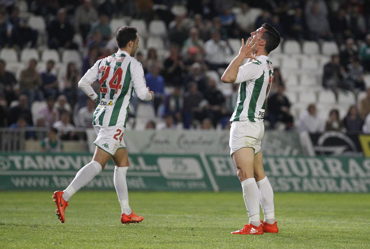 Alfaro lamenta una ocasión de gol marrada ante el Zaragoza