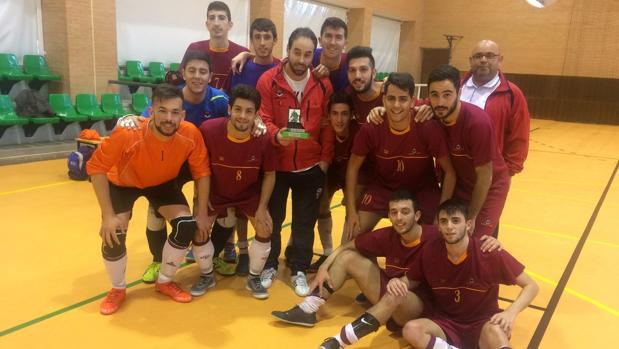 El equipo de fútbol sala masculino de la UCO, bronce en el Andaluz