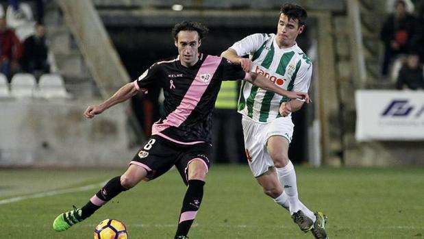 El Rayo mete al Córdoba en la zona de descenso