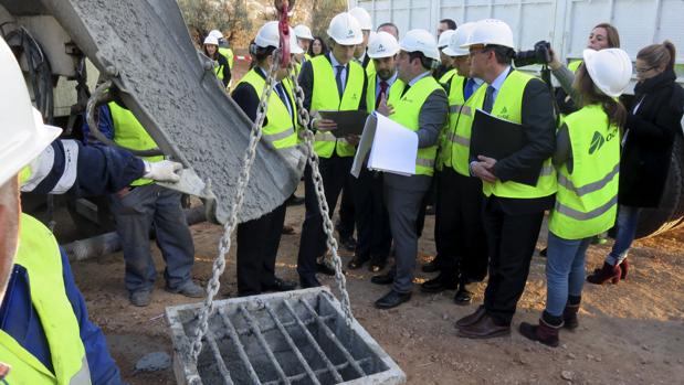 Imagen de las obras del tren de alta velocidad a Granada con la visita del ministro de Fomento