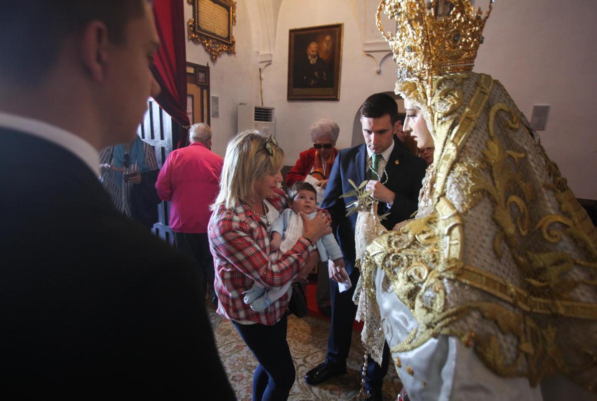 Besamanos de la Virgen de la Paz y Esperanza