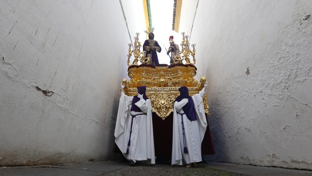 Signos de consolidación y madurez en el Martes Santo de la Semana Santa de Córdoba 2017