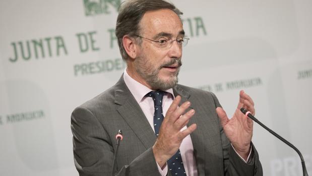 El consejero andaluz de Fomento y Vivienda, Felipe López