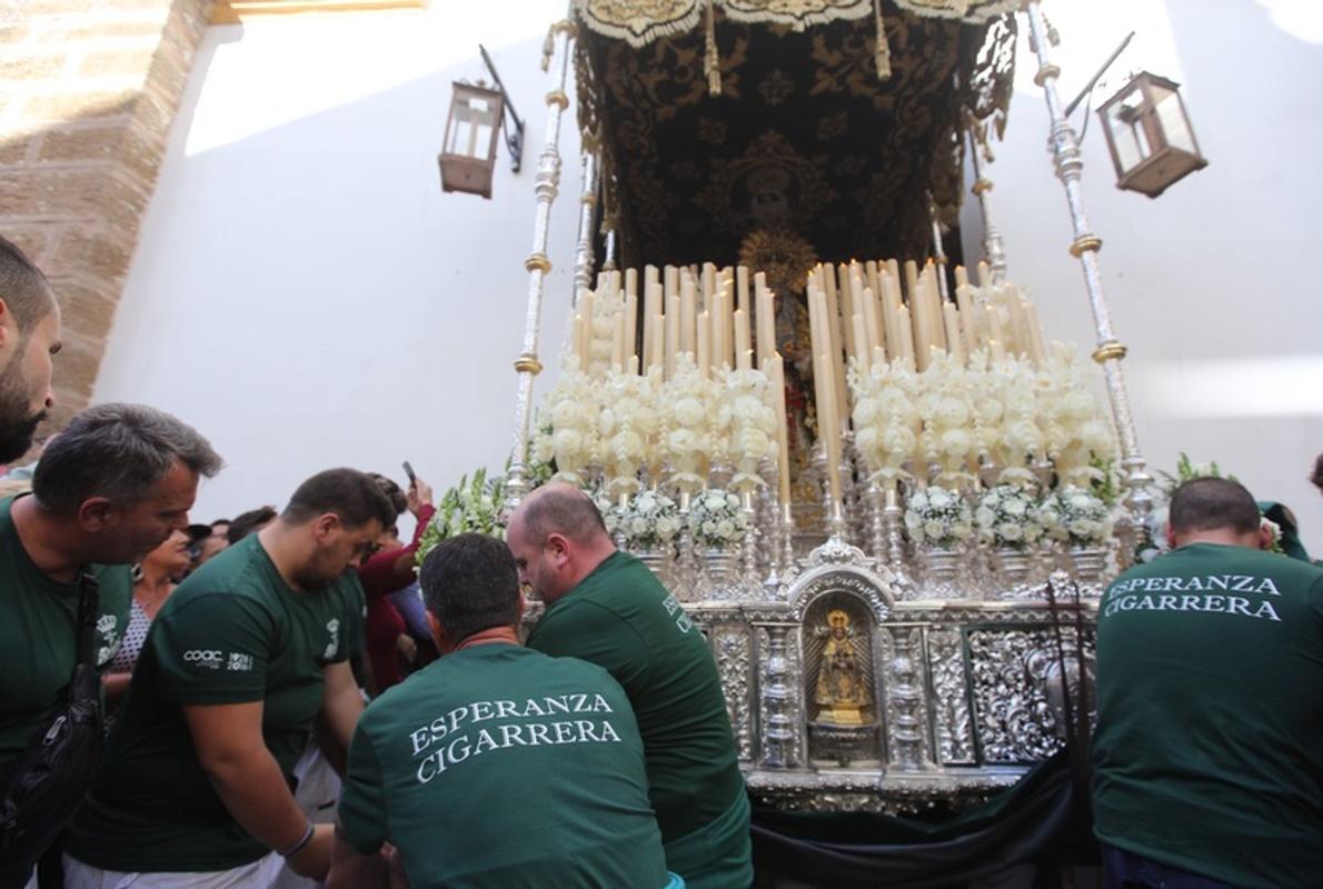 Los 10 consejos para un cargador en Semana Santa