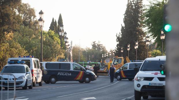 Vehículos de la Policía Nacional y Local