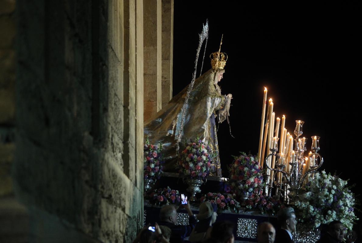 La Virgen del Rayo, durante su salida procesional