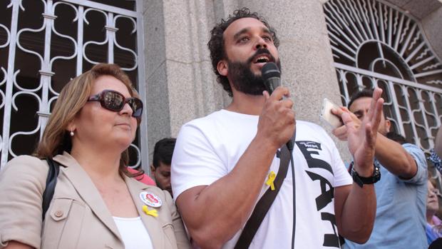 Paloma Hergueta y Spiriman en la manifestación de este domingo