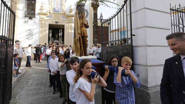 Los centros públicos denunciados por Andalucía Laica están en Huelva, Cádiz y Sevilla