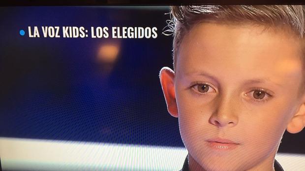 Pedro durante una de sus actuaciones en «La Voz Kids»