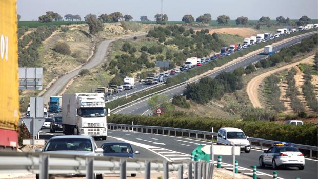 La Junta impone 2.466 sanciones en 2016 a vehículos de transporte por carretera por infringir la normativa