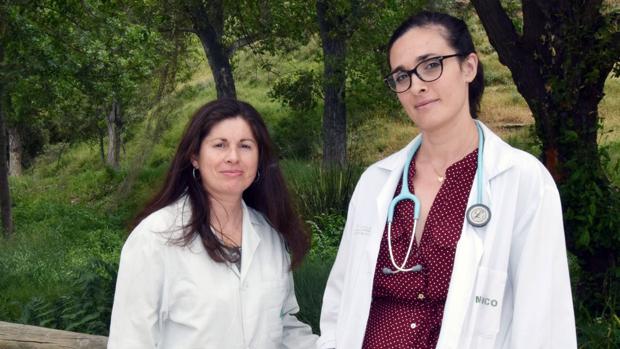 La enfermera María Elena álvarez y la doctora Patricia Calvo