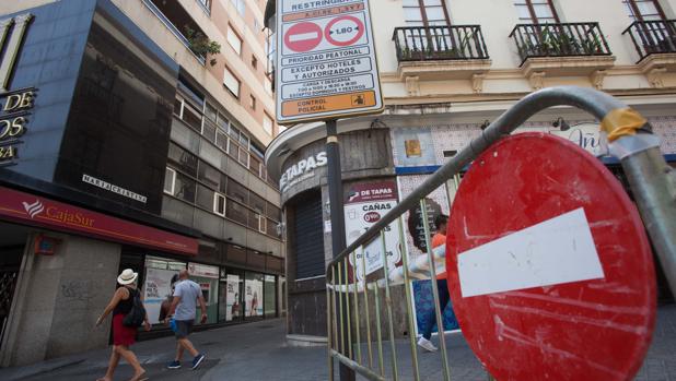 Señal en uno de los tramos de la calle María Cristina