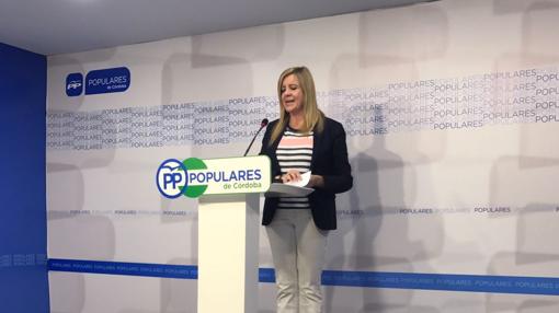 Rosario Alarcón en la sede del PP