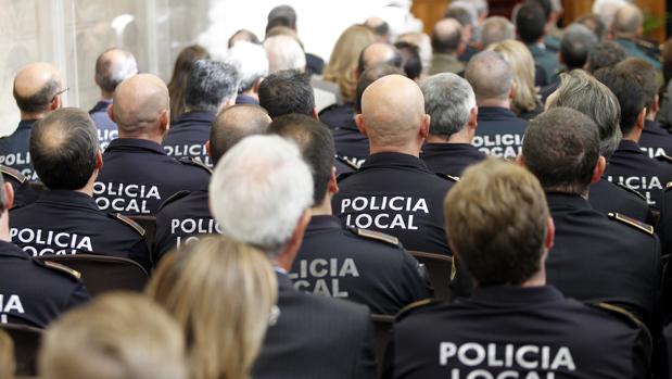 Agentes de la Policía Local en el acto del día de San Rafael