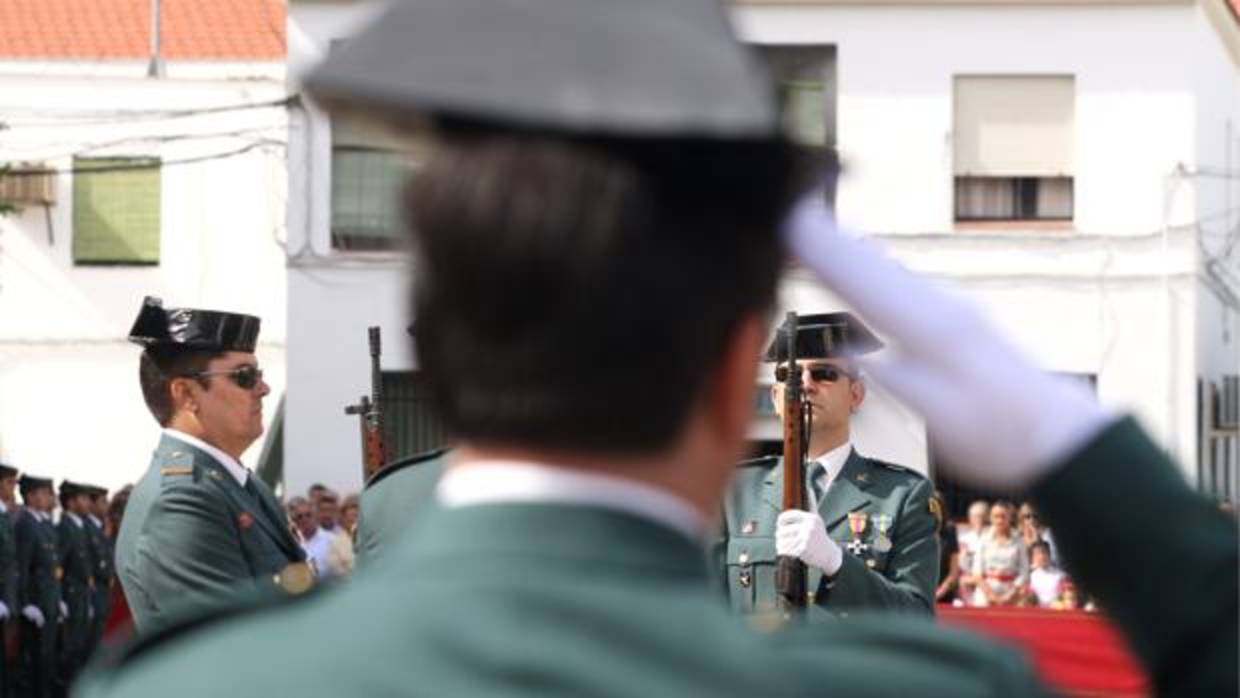 Agentes de la Guardia Civil durante la celebración del día de su patrona