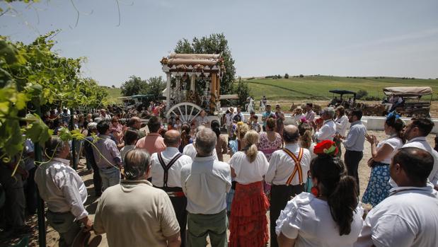 La hermandad del Rocío de Córdoba, junto a la tierra prometida