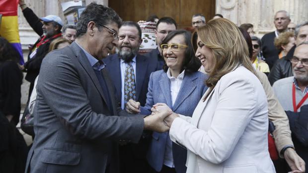 La presidenta de la Junta de Andalucía, Susana Díaz durante un reciente encuentro con Diego Valderas