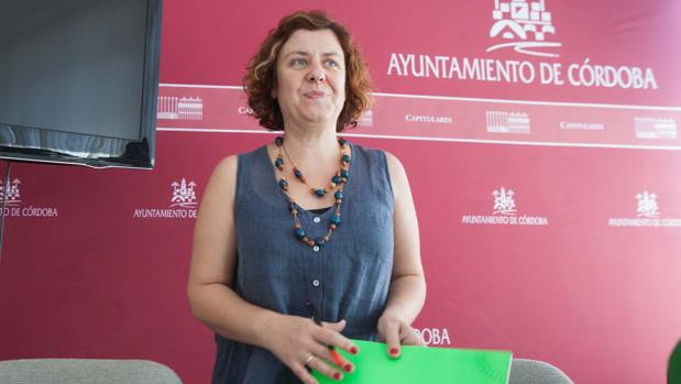 La edil de Hacienda, Alba Doblas, en una rueda de prensa