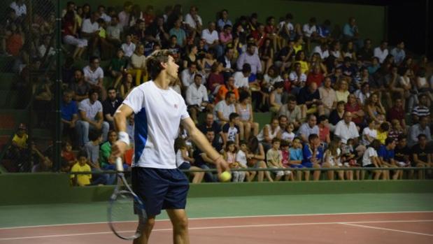 Un tenista, en la edición de 2016 del Ciudad de Palma del Río
