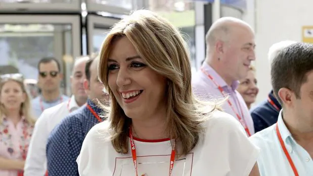 La presidenta andaluza, Susana Díaz, a su llegada al Congreso Federal