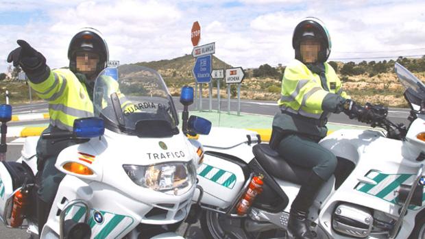 La Guardia Civil se ha desplazado hasta el lugar del accidente