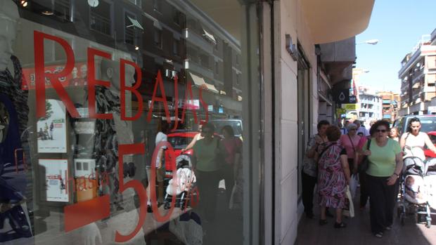 Atendido un hombre en Córdoba tras el incendio de su casa en la Viñuela