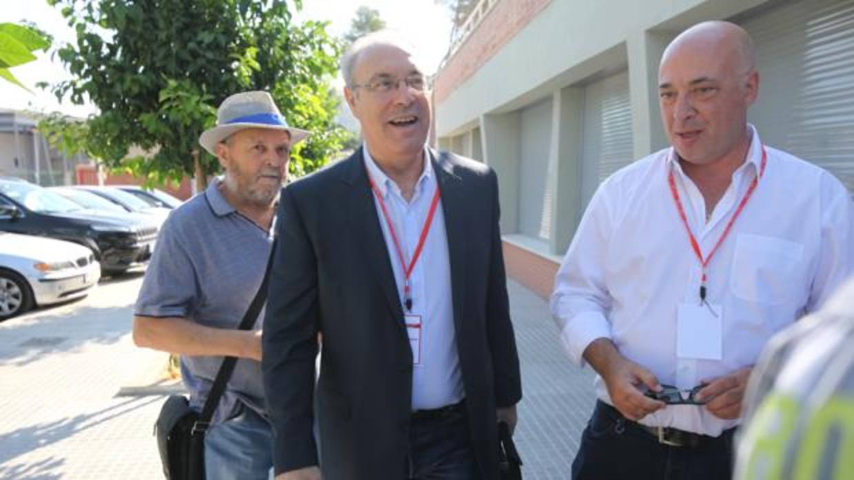 Juan Pablo Durán, junto a Antonio Ruiz, antes del «congresillo»