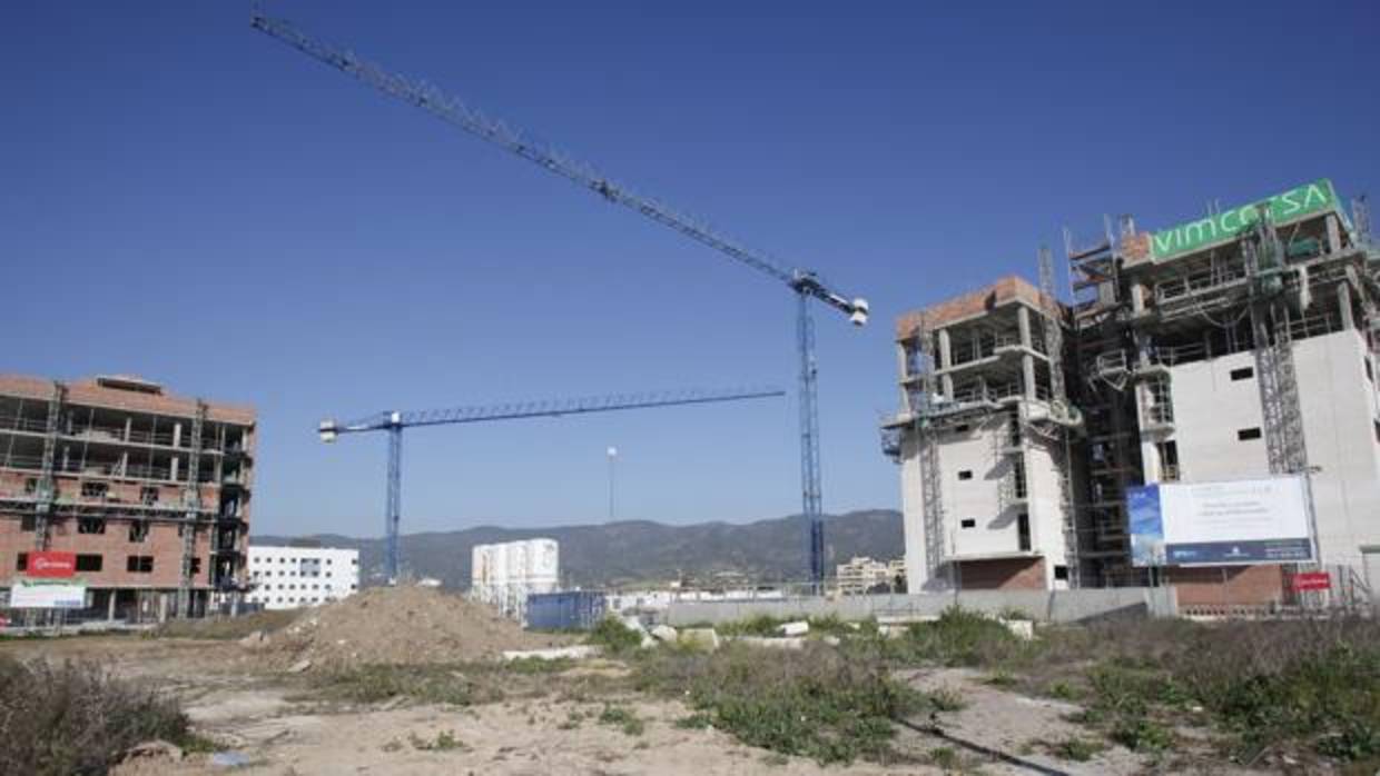 Construcción de pisos de protección oficial en la zona de Huerta de Santa Isabel