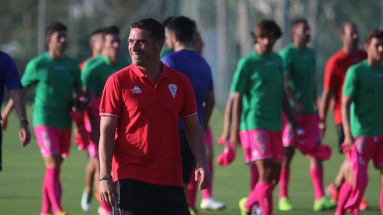 Carrión, sonriente en el Marbella Football Center