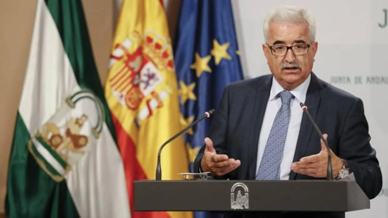 El vicepresidente y consejero de presidencia de la Junta de Andalucía, Manuel Jiménez Barrios