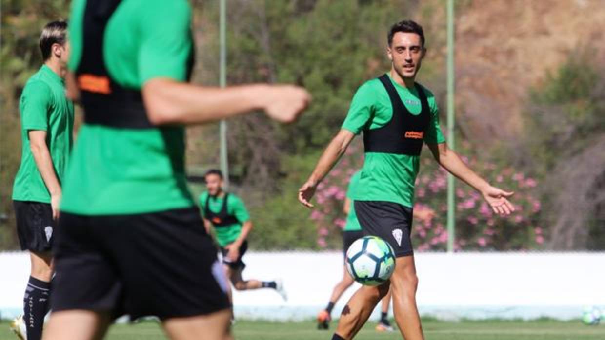 Aguza, durante la sesión de entrenamiento de esta mañana