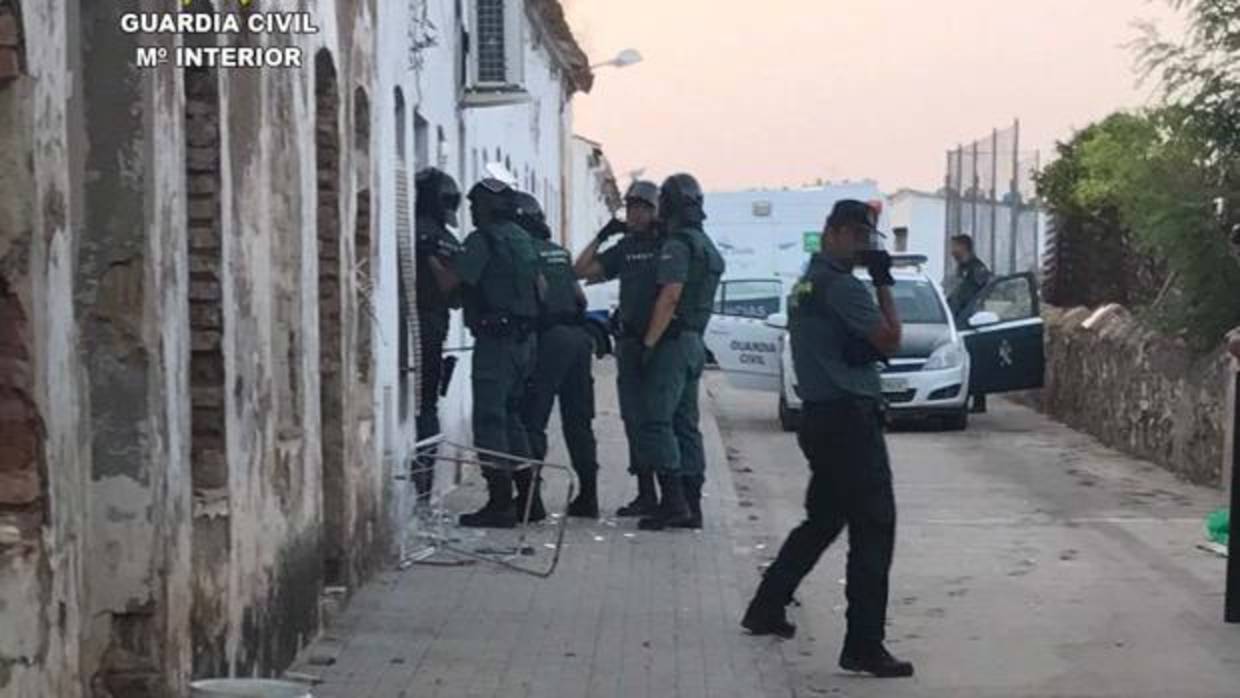 La Guardia Civil trató de negociar con el detenido pero este no mostró signos de colaboración