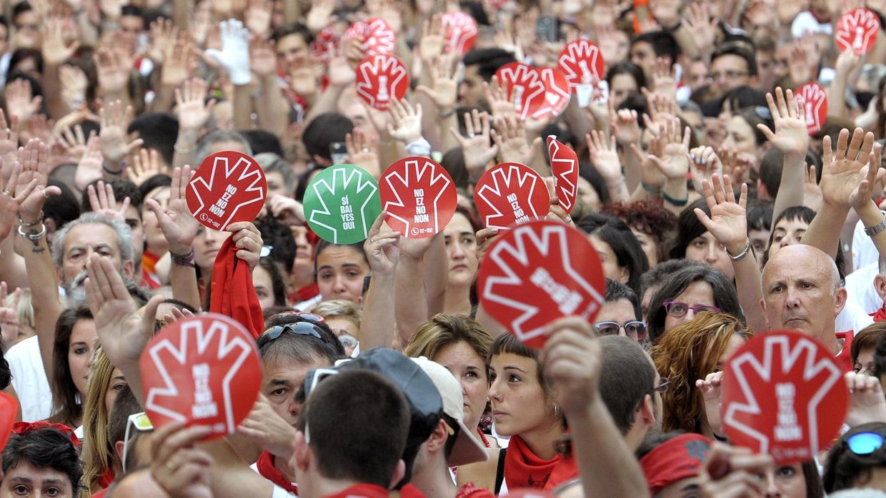 Protesta contra las agresiones sexuales en los últimos Sanfermines