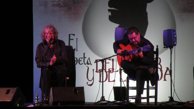 El festival flamenco «Fosforito» reúne a más de 1.600 aficionados