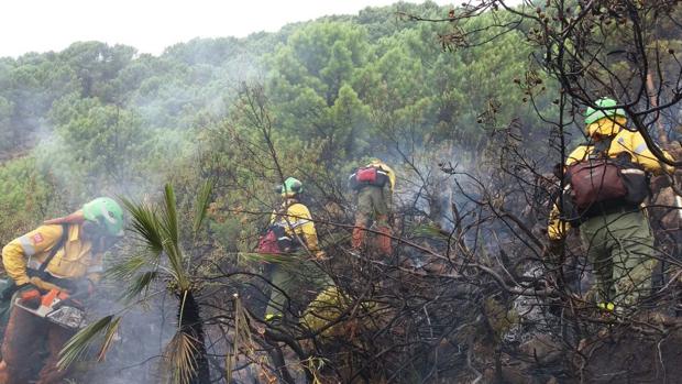 El fuego amenaza por segunda vez este verano a la urbanización más lujosa de España