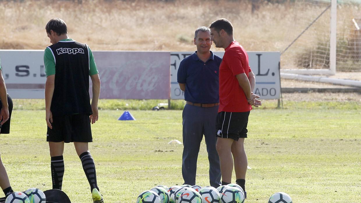 Luis Carrión diáloga con Álex Gómez