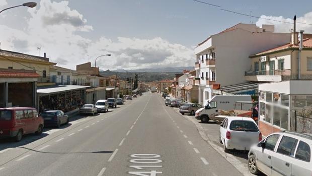 Detenido un uzbeko por el atraco con cuchillo y hacha en un área de servicio en Granada