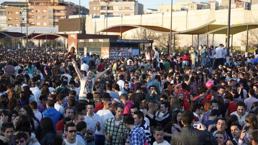 Una imágen del «botellódromo» de Granada