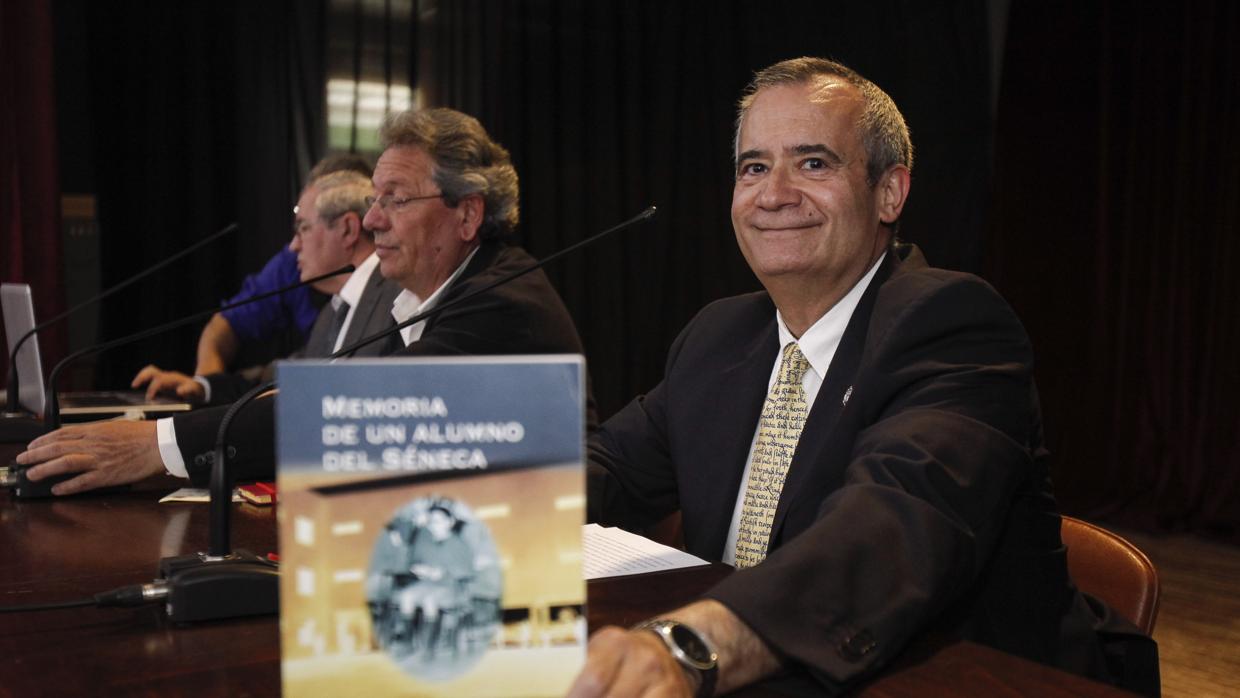 Antonio Varo, en la presentación de un libro